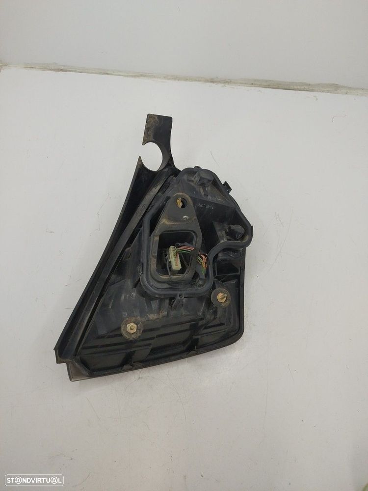 Farolim Stop Esq Fiat Stilo (192_) - 2