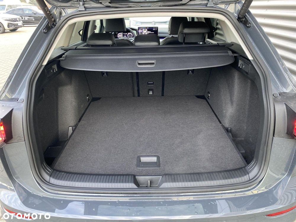 Volkswagen Golf - 28