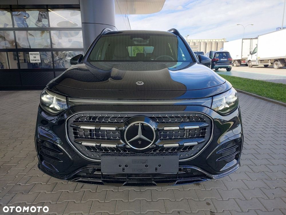 Mercedes-Benz GLB - 2