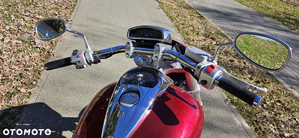 Suzuki Boulevard - 10