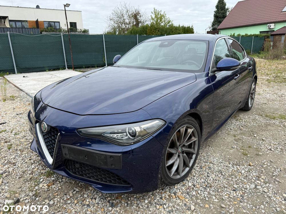 Alfa Romeo Giulia - 1