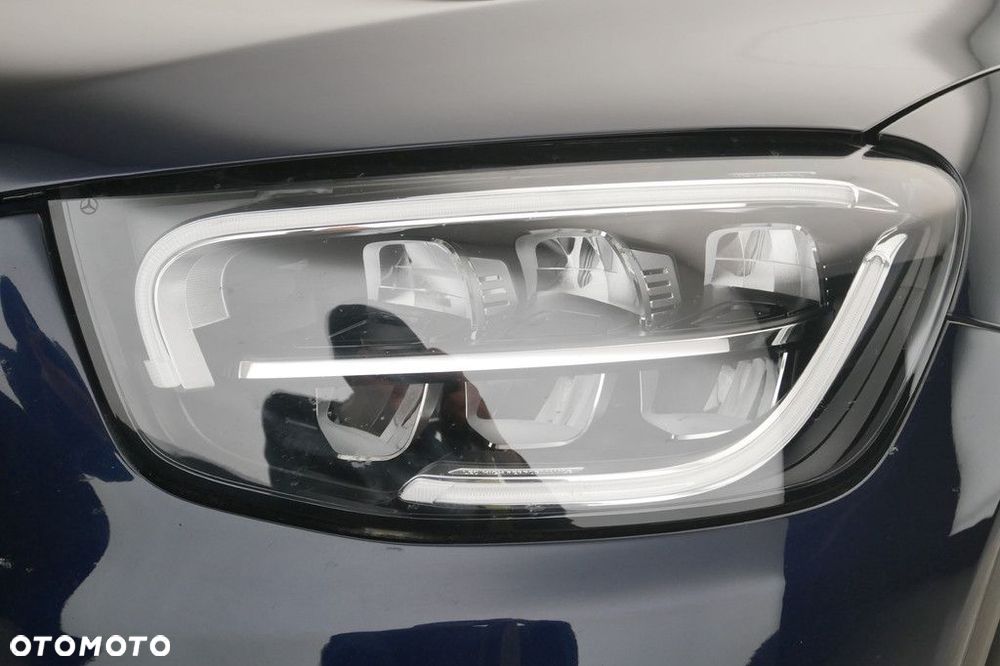 Mercedes-Benz GLC - 13