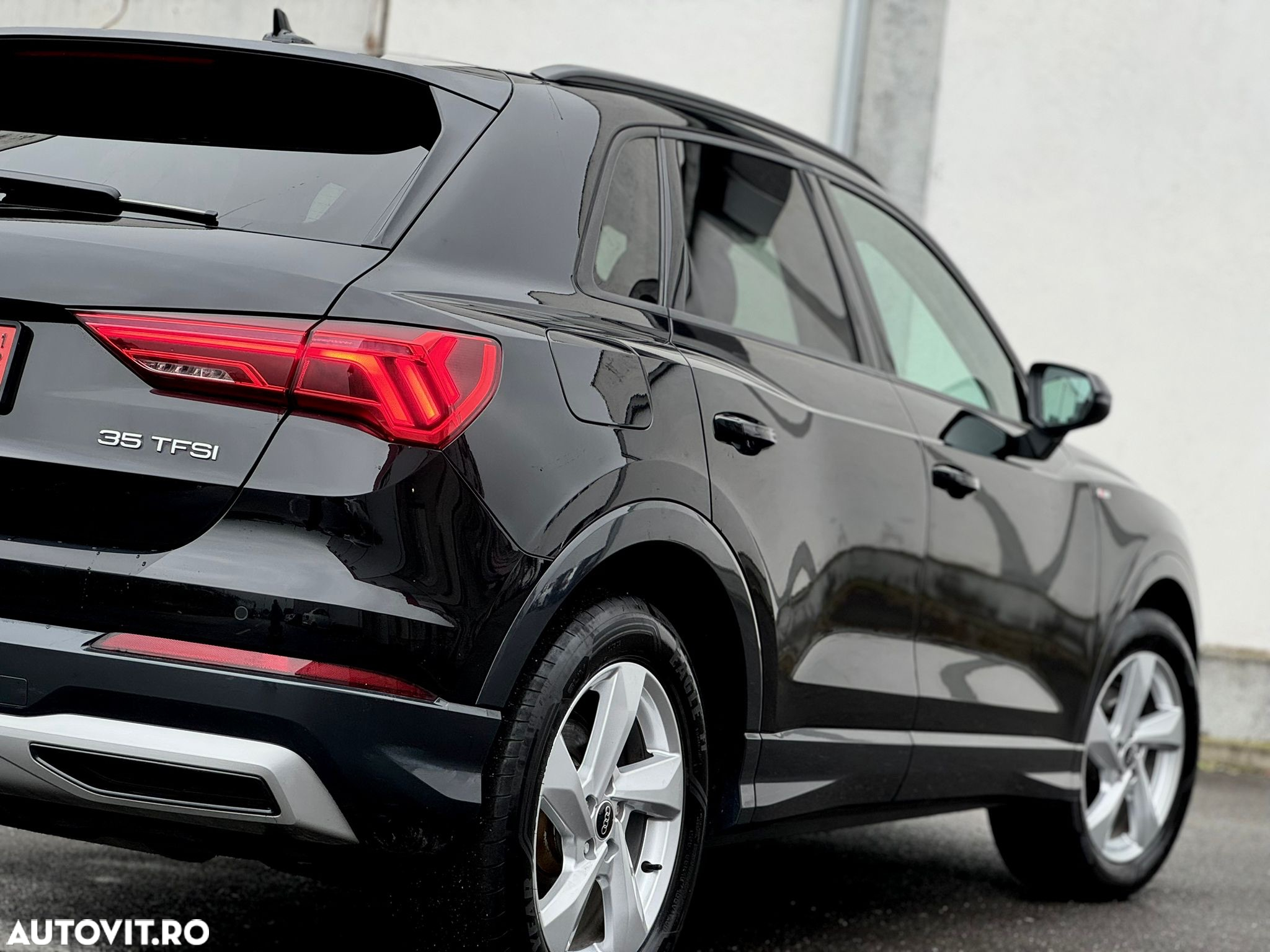 Audi Q3 Sportback 1.5 35 TFSI S tronic S Line - 5
