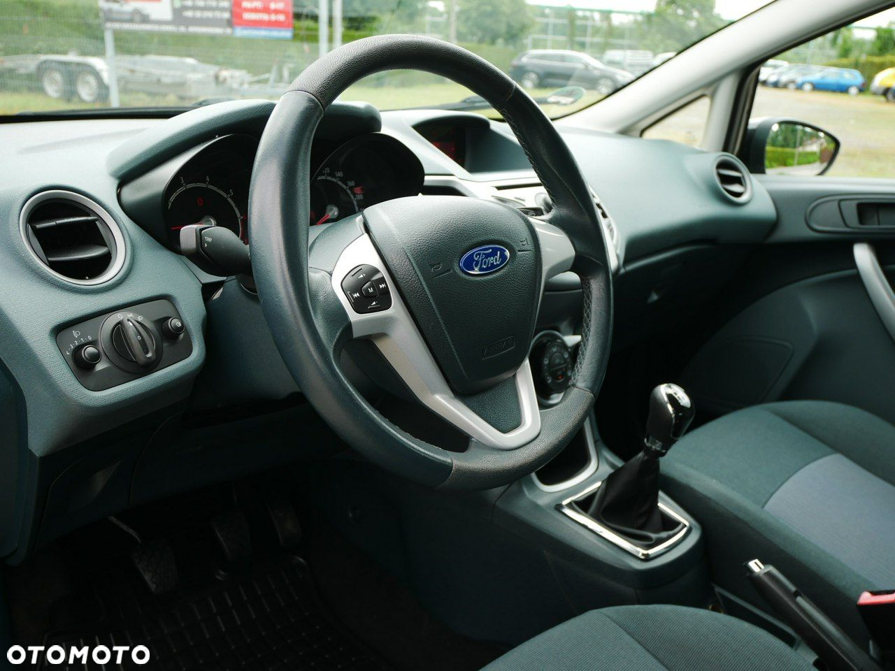 Ford Fiesta 1.25 Ambiente - 11
