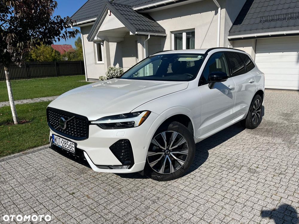 Volvo XC 60 B5 B AWD Plus Dark - 1