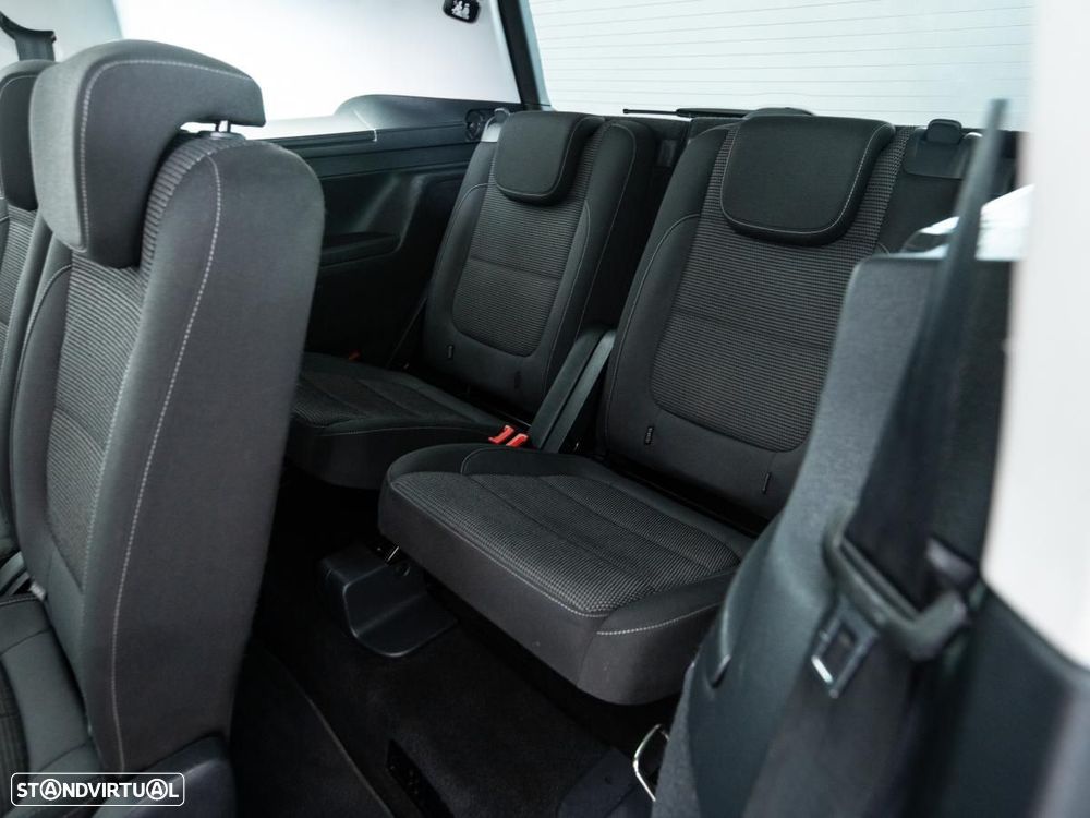 VW Sharan 2.0 TDI Blue Confortline DSG - 11