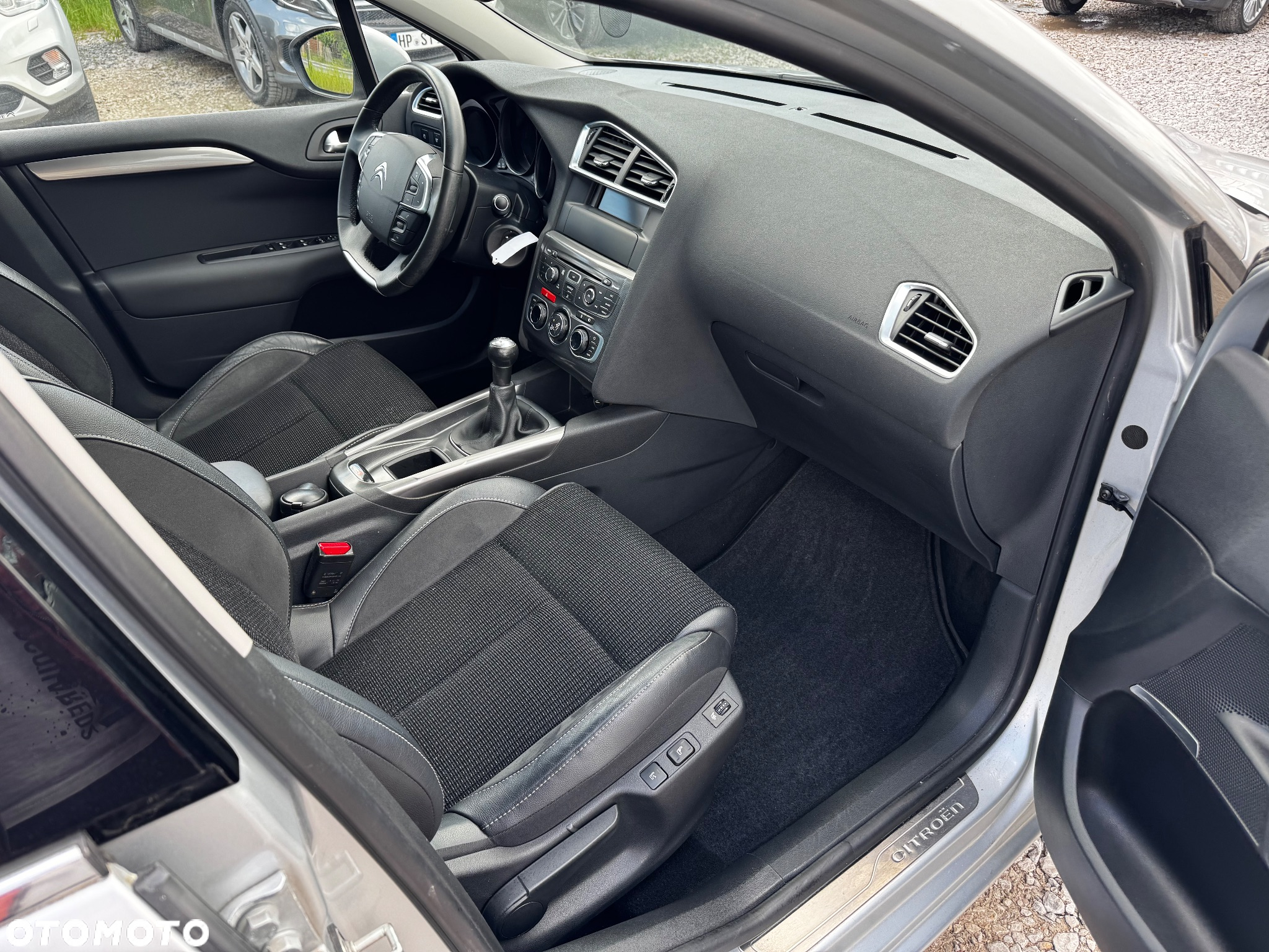 Citroën C4 1.6 VTi Exclusive - 24