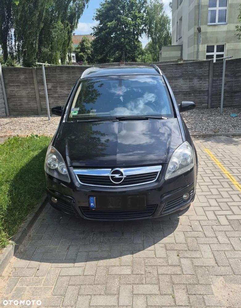 Opel Zafira 1.8 Cosmo - 2