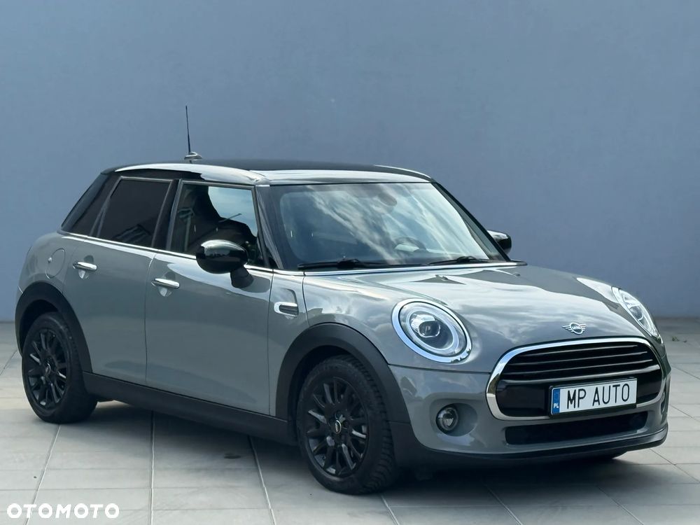 MINI Cooper Standard - 3