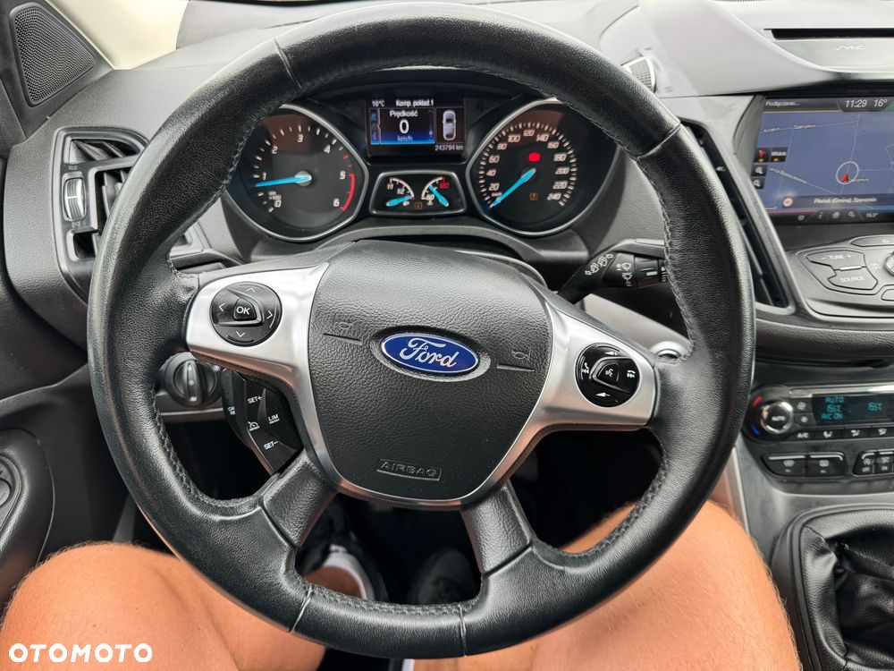 Ford Kuga - 28