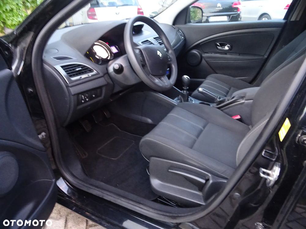 Renault Megane 1.6 16V Business - 6