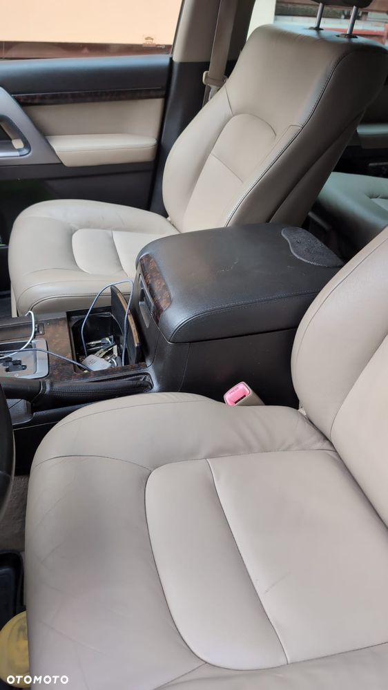 Toyota Land Cruiser LC 4.5 D-4D Prestige 7os - 6