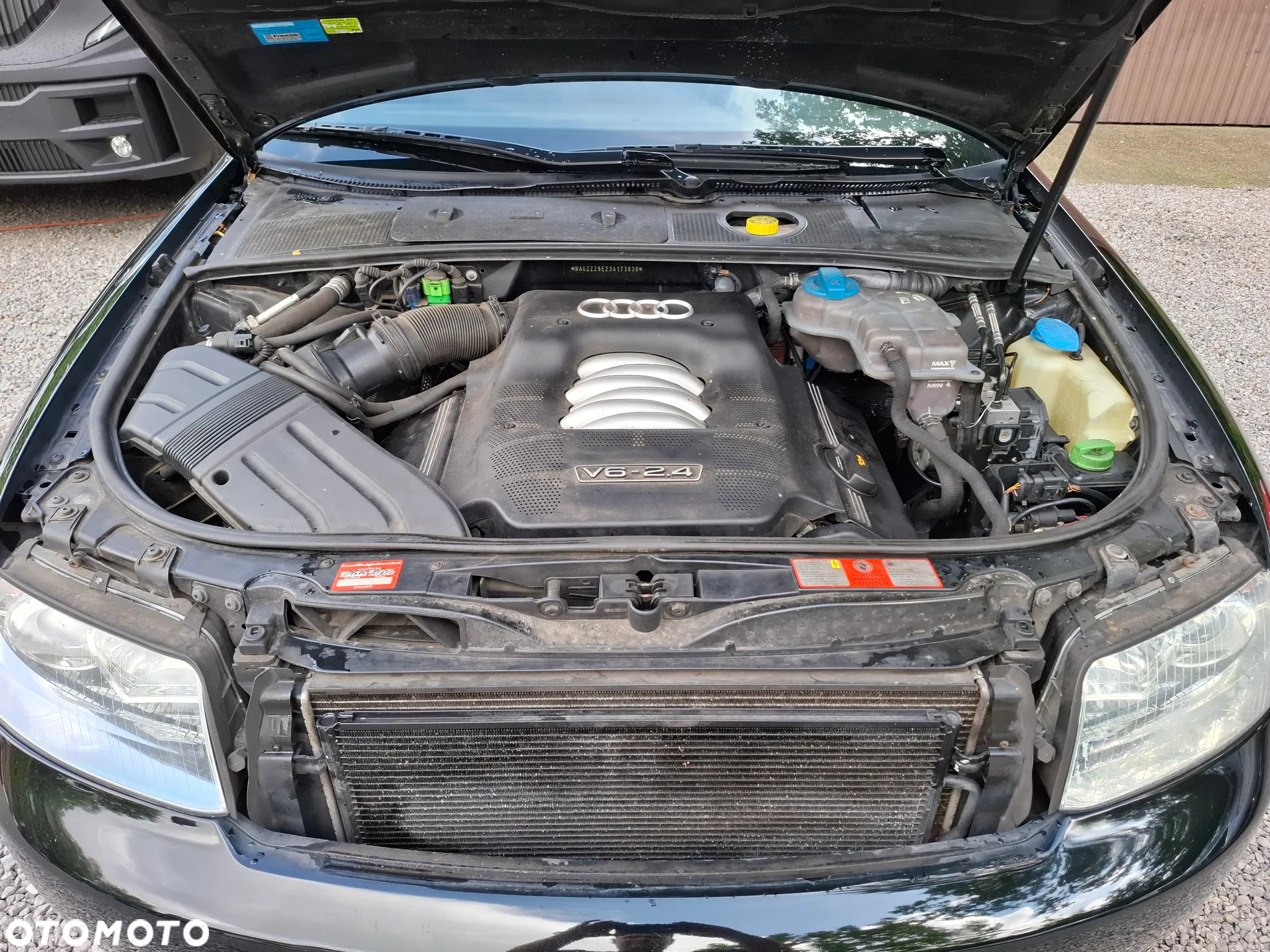Audi A4 Avant 2.4 - 16