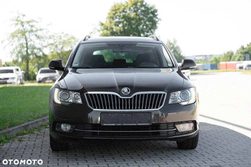Skoda Superb 2.0 TDI Elegance - 6
