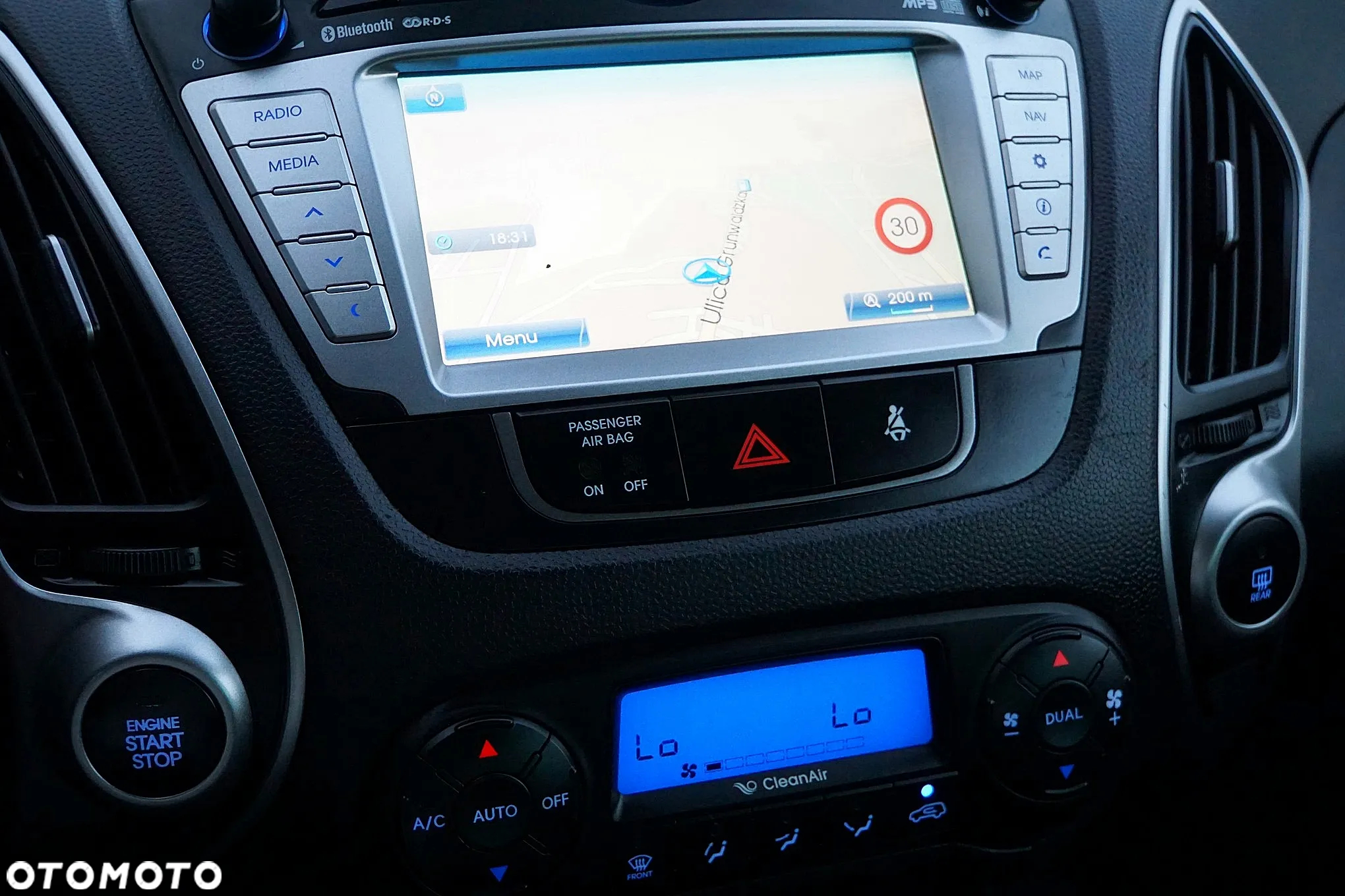 Hyundai ix35 1.6 2WD Fifa World Cup Edition - 28