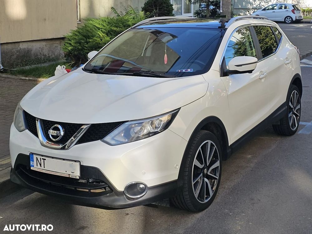 Nissan Qashqai 1.6 DCI Start/Stop X-TRONIC Tekna - 2