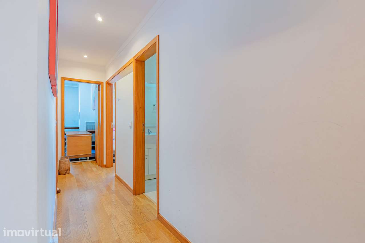 Apartamento, 140 m², Mafamude e Vilar do Paraíso - Grande imagem: 2/23