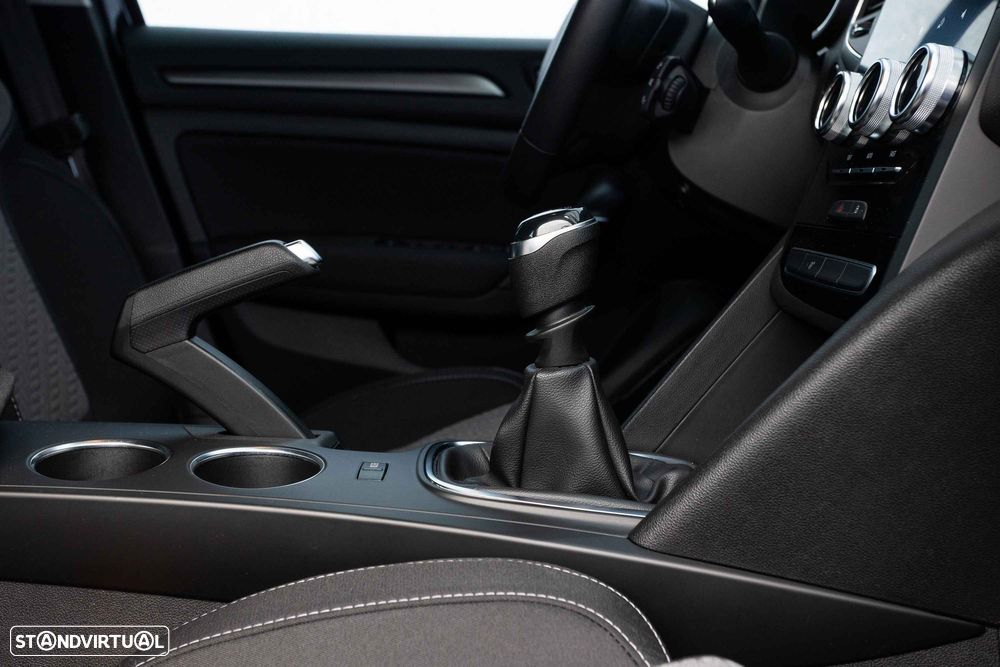 Renault Mégane Sport Tourer 1.5 Blue dCi Limited C/PM+Pneu - 38