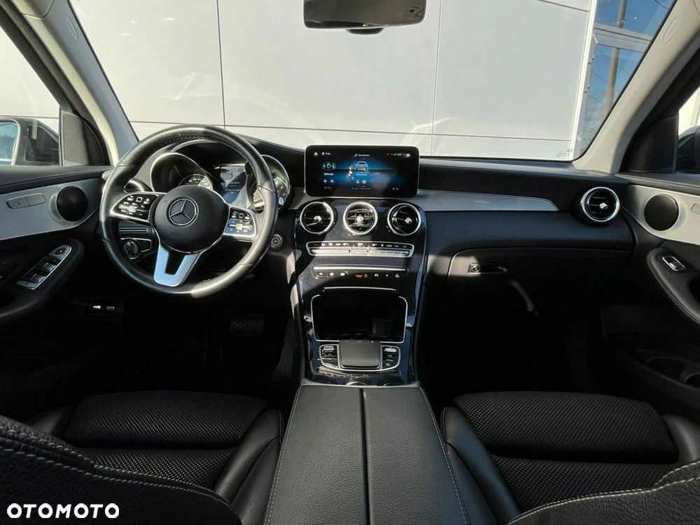 Mercedes-Benz GLC 300 e 4-Matic Avantgarde - 19