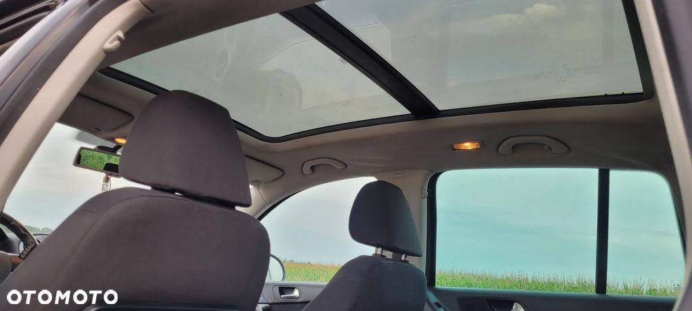 Volkswagen Tiguan - 14