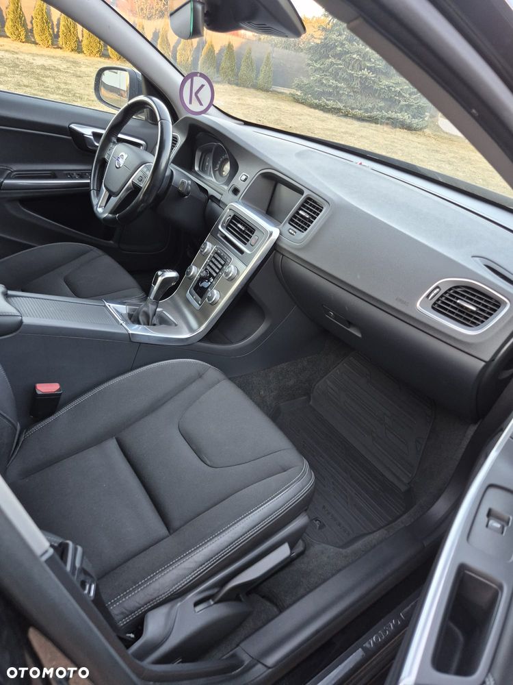 Volvo S60 D3 Momentum - 5