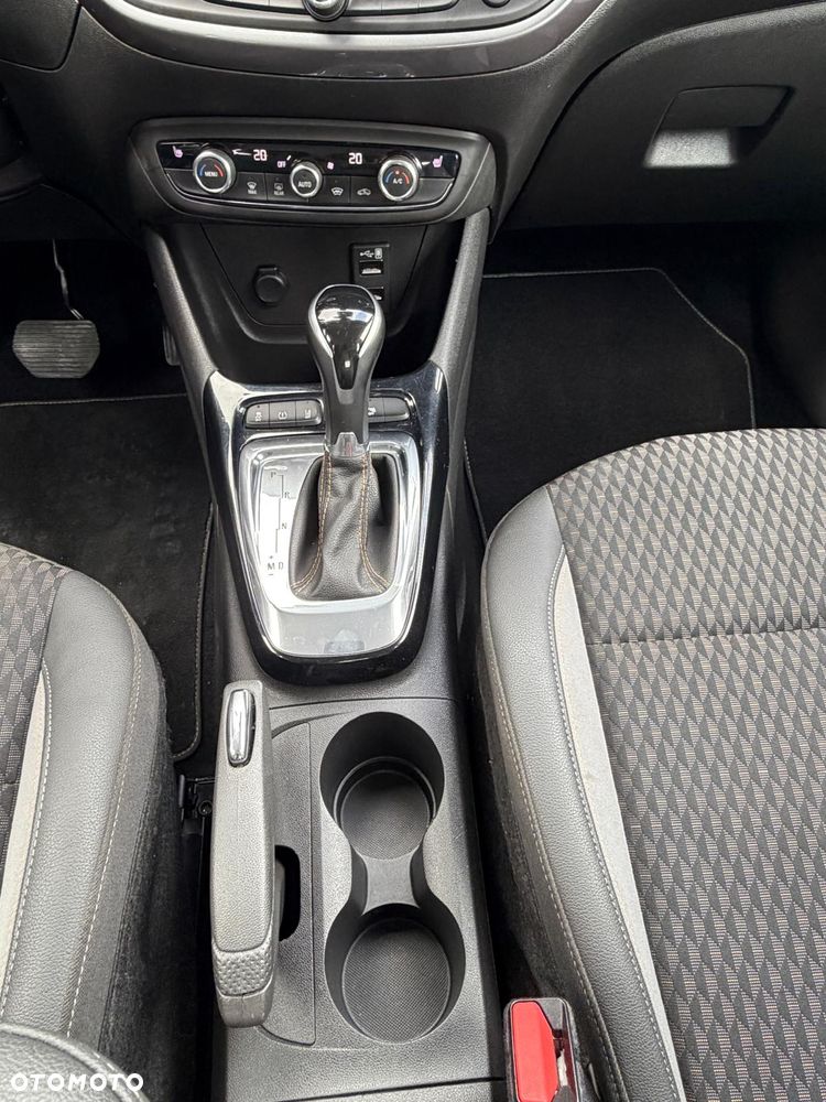 Opel Crossland X 1.2 T Design Line S&S - 20