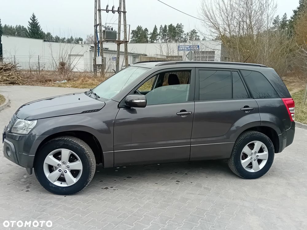 Suzuki Grand Vitara 2.4 Comfort - 2