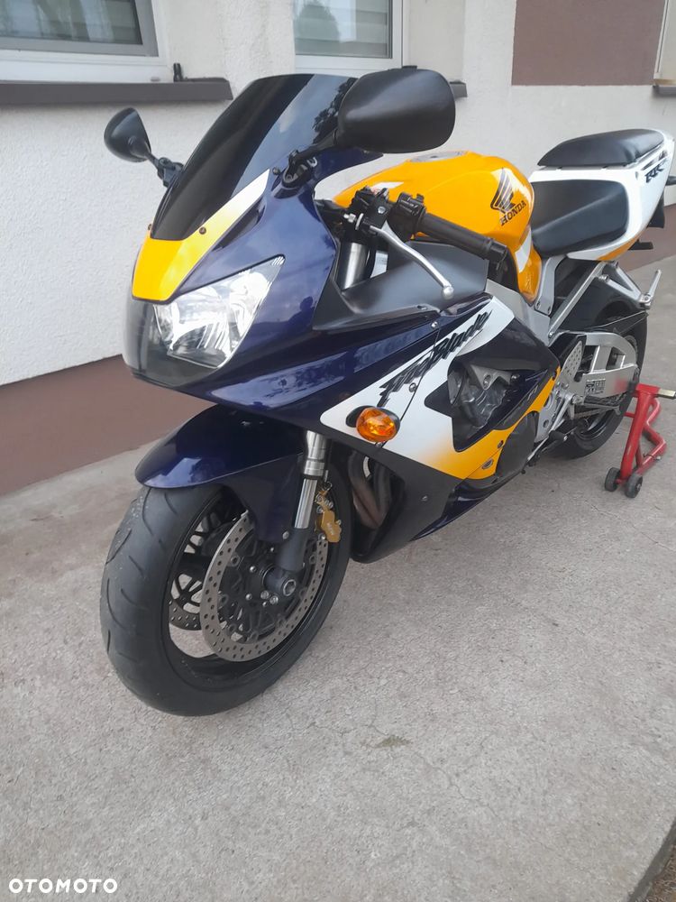 Honda CBR - 1
