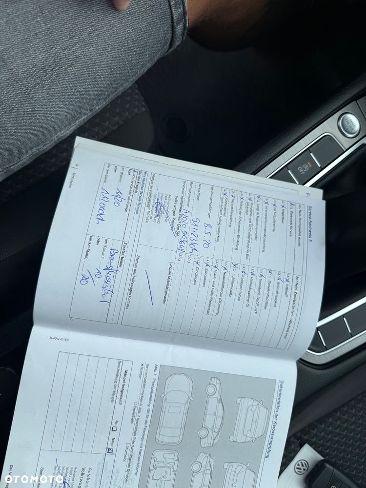 Volkswagen Passat 2.0 TDI BMT Trendline - 29