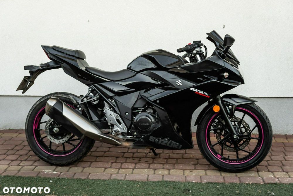 Suzuki GSX-R - 3