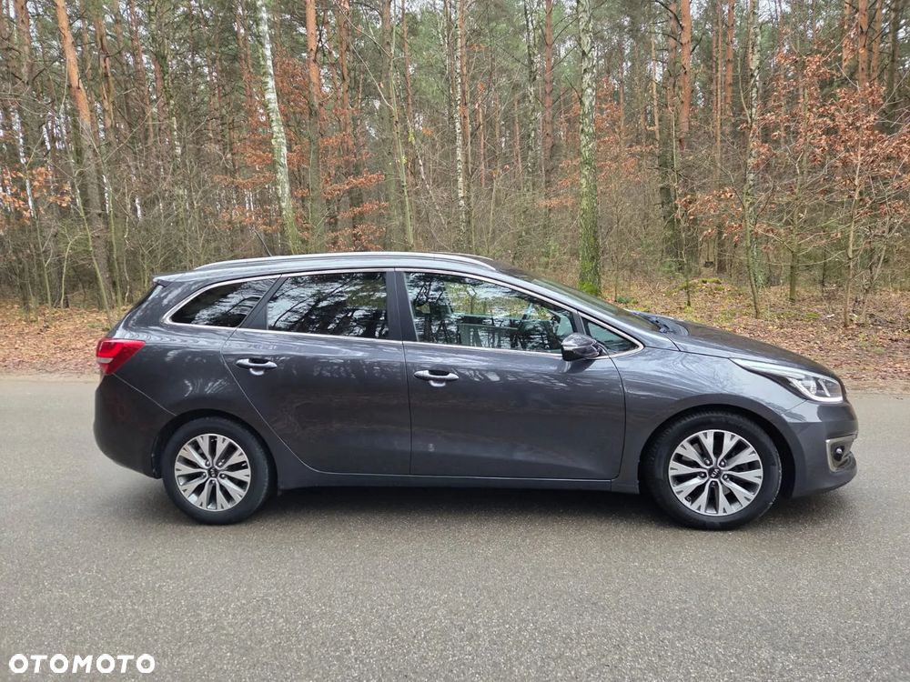 Kia Ceed 1.6 GDI Platinum Edition - 9