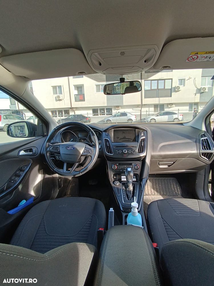 Ford Focus - 7