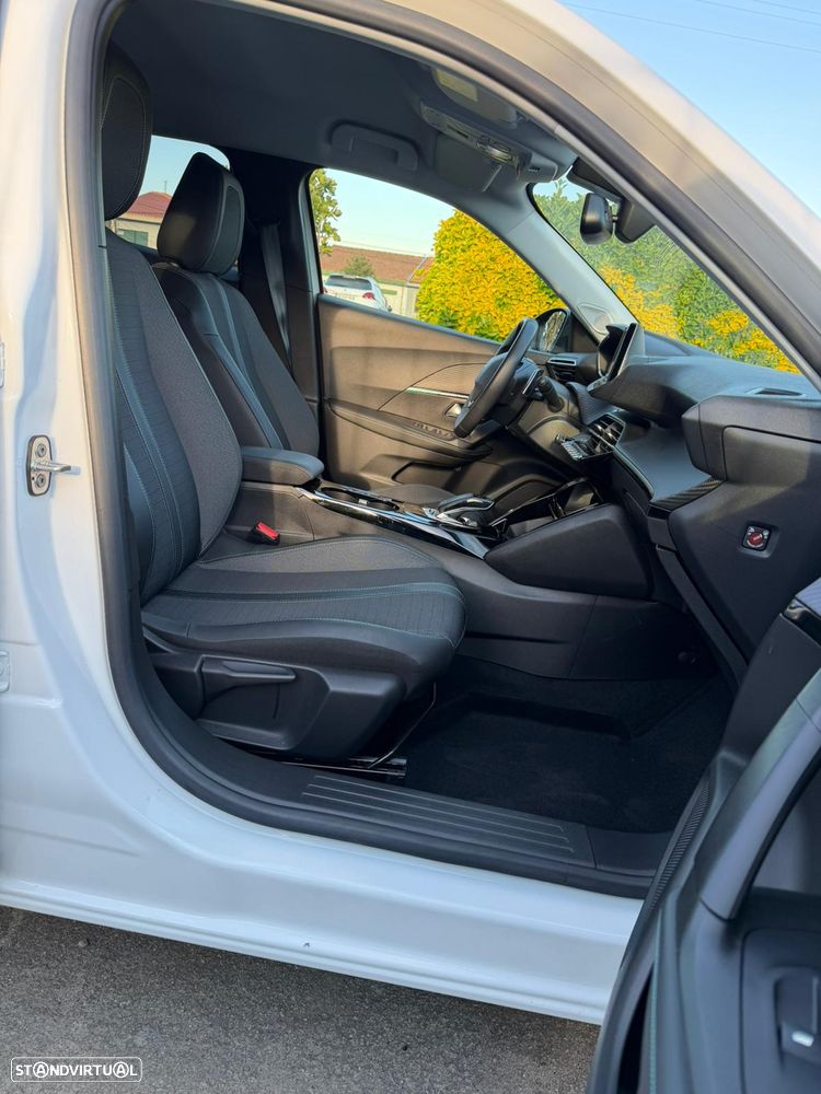 Peugeot 2008 PureTech 110 GPF Stop&Start EAT6 Allure - 6