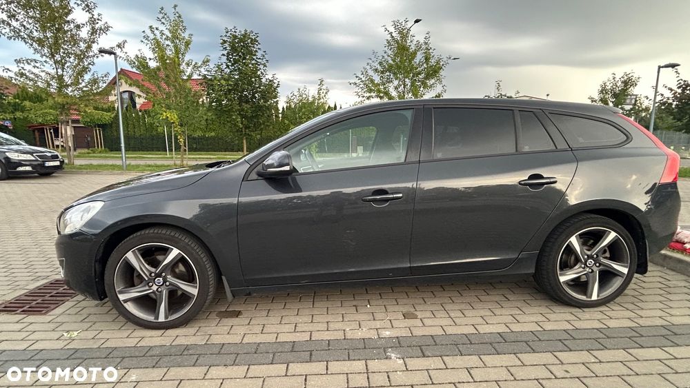 Volvo V60 D3 Kinetic - 12