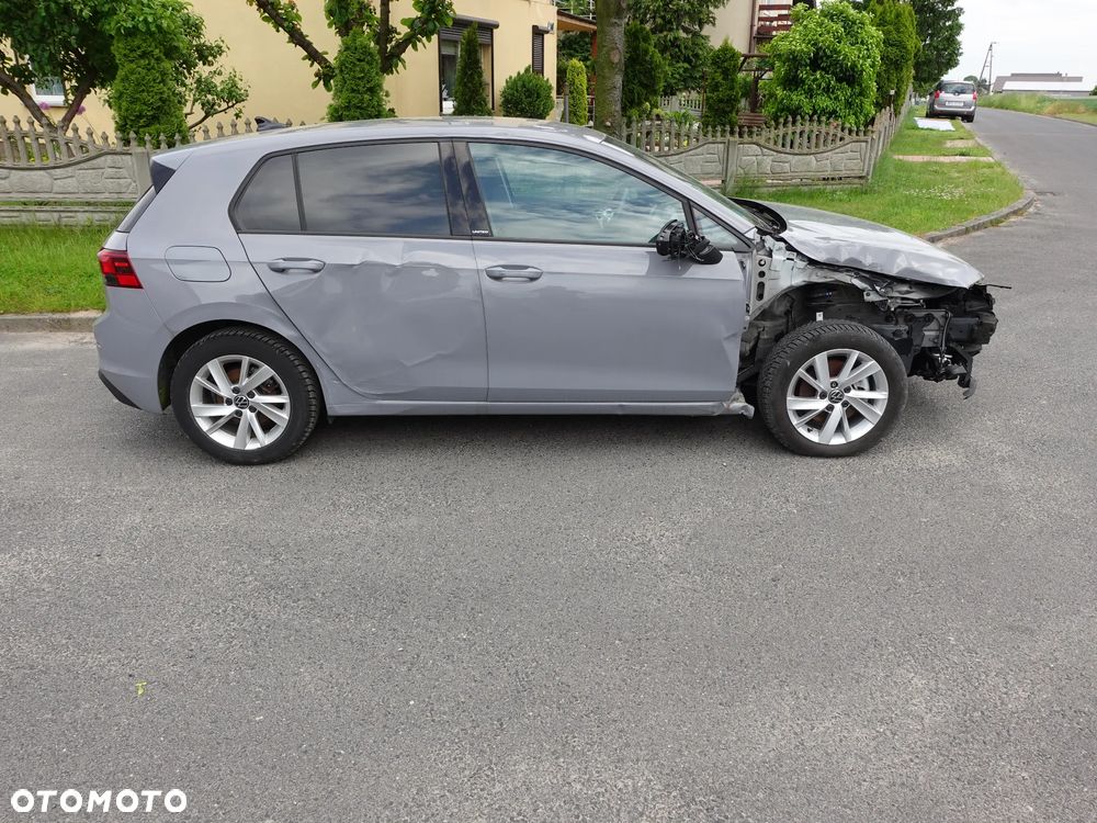 Volkswagen Golf 1.0 TSI OPF United - 10