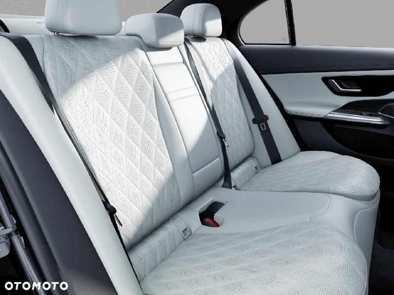 Mercedes-Benz Klasa E - 8