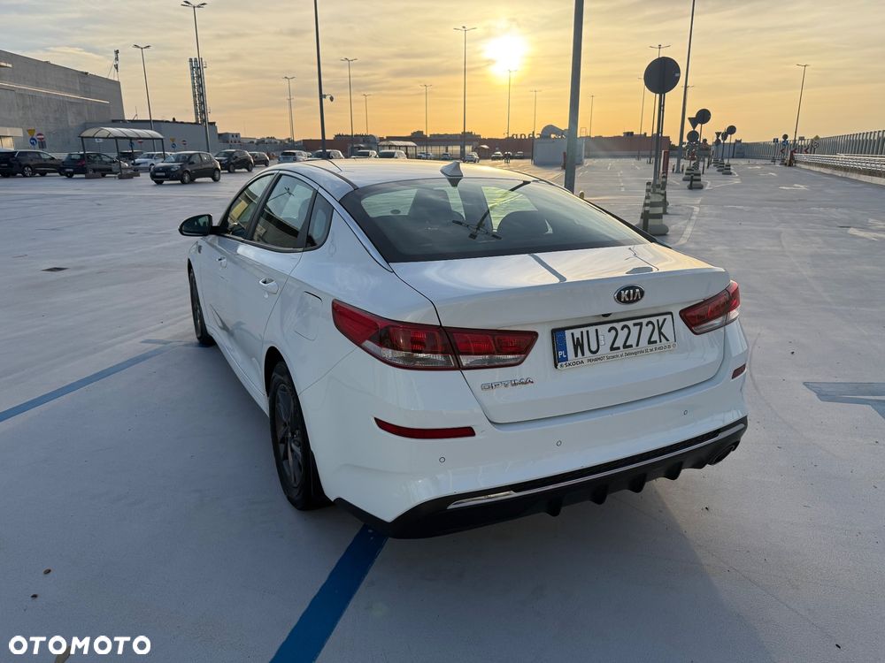 Kia Optima - 6