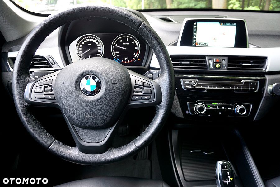 BMW X1 sDrive18d xLine sport - 33
