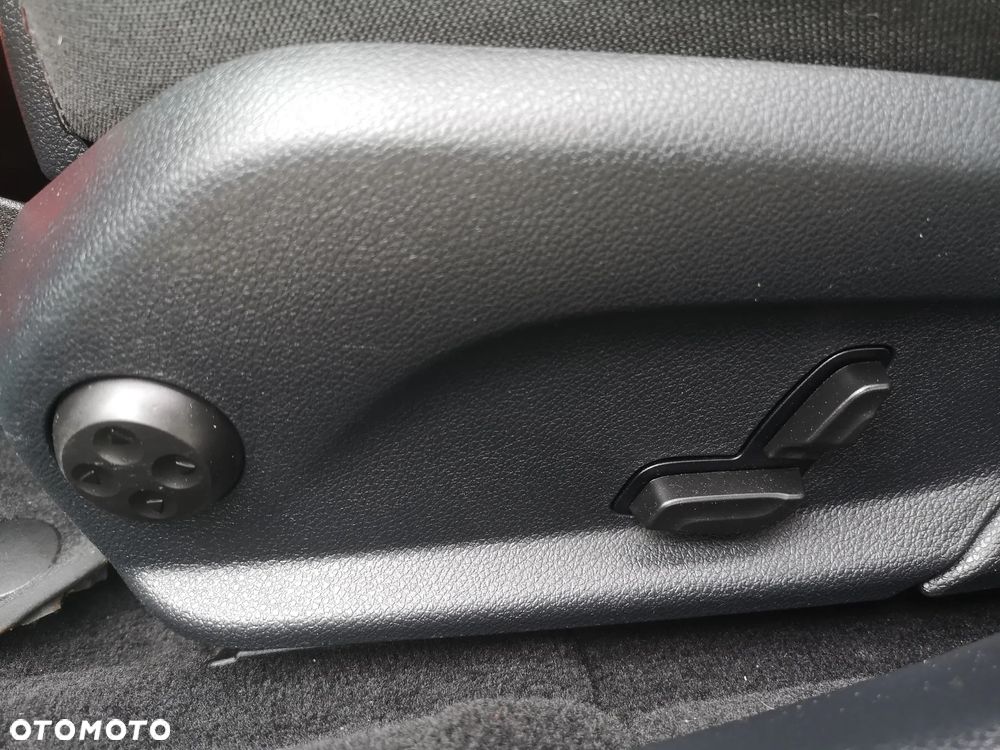 Mercedes-Benz Klasa C - 19