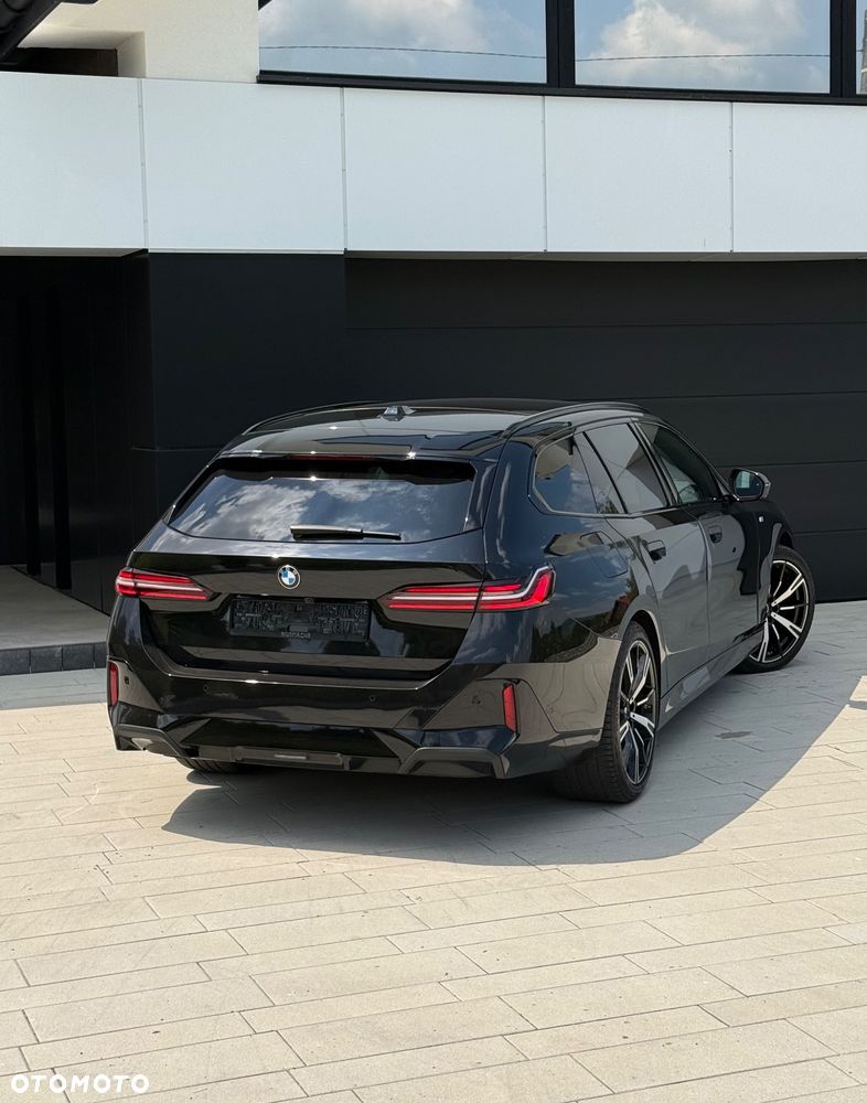 BMW Seria 5 520d xDrive - 38