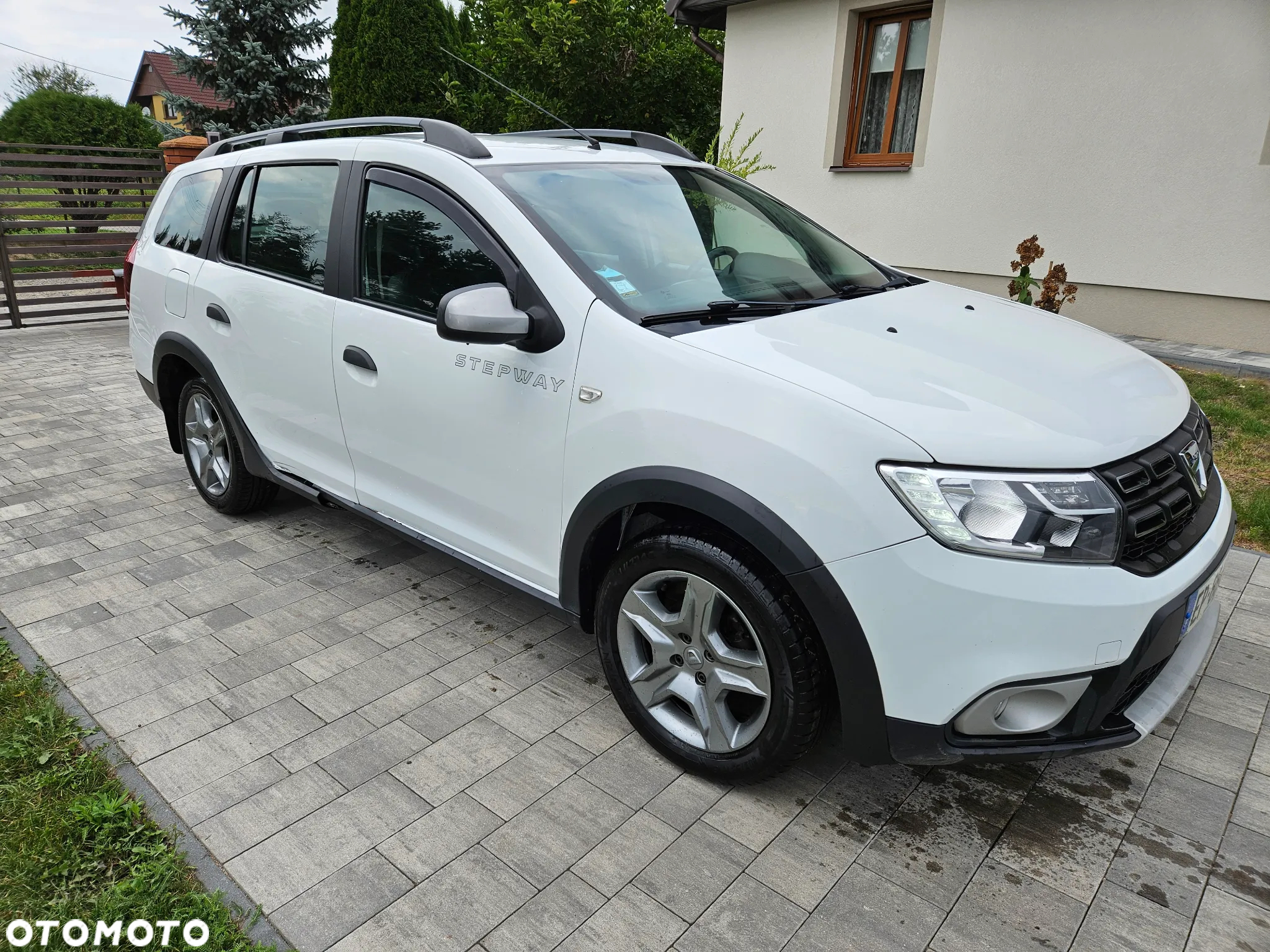 Dacia Logan MCV 0.9 TCe Stepway S&S - 2