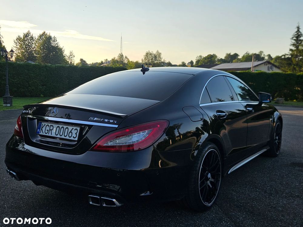 Mercedes-Benz CLS - 4