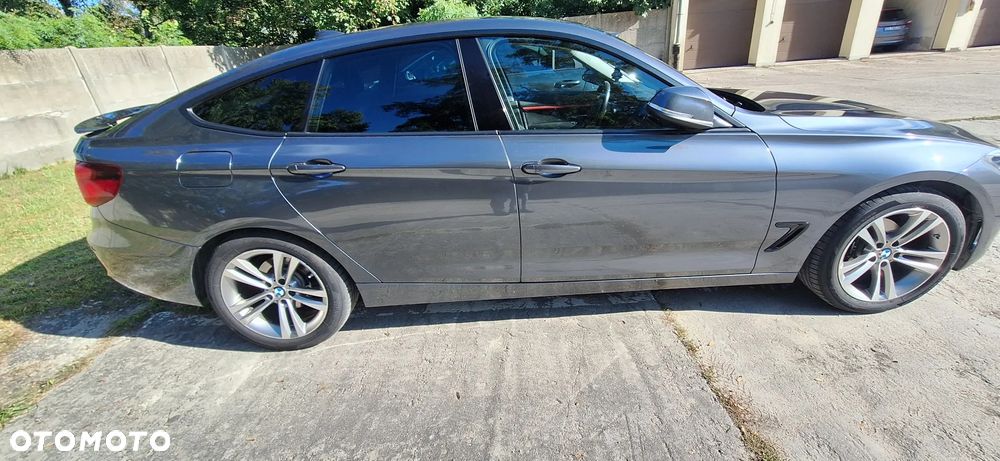 BMW 3GT 320i GPF Sport Line - 12
