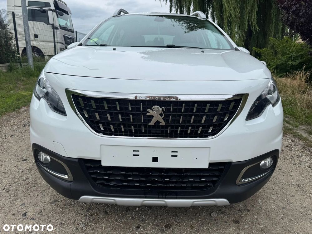 Peugeot 2008 - 8