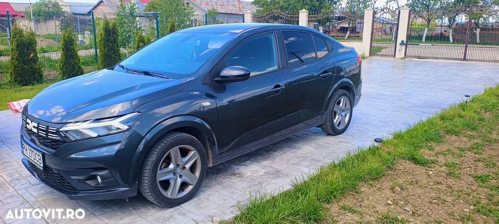 Dacia Logan TCe 90 MT6 Prestige - 4
