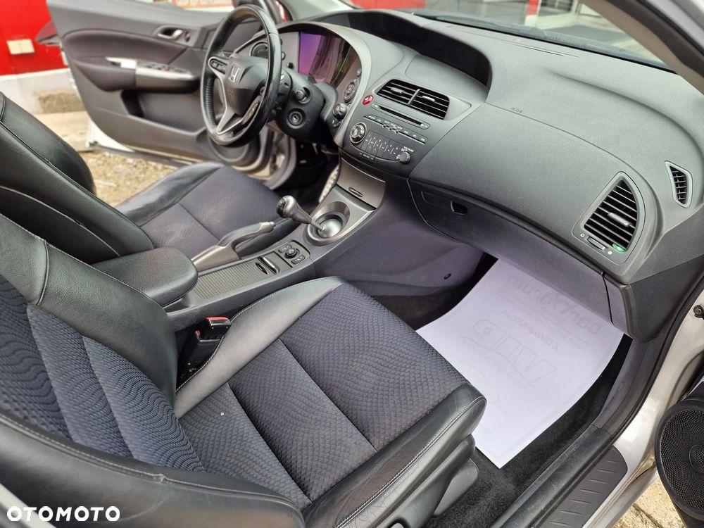 Honda Civic 1.4 Comfort - 12