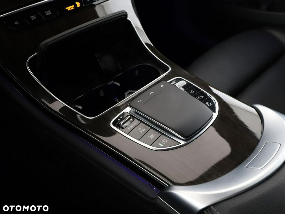 Mercedes-Benz GLC 220 d 4-Matic - 31