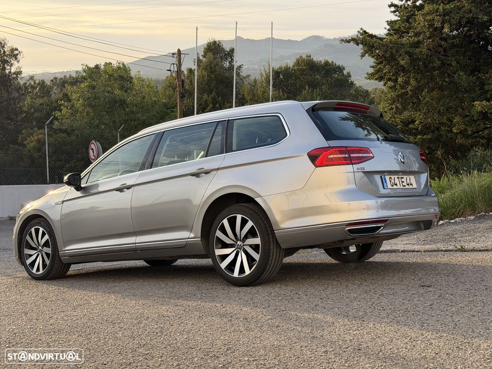 VW Passat Variant - 2