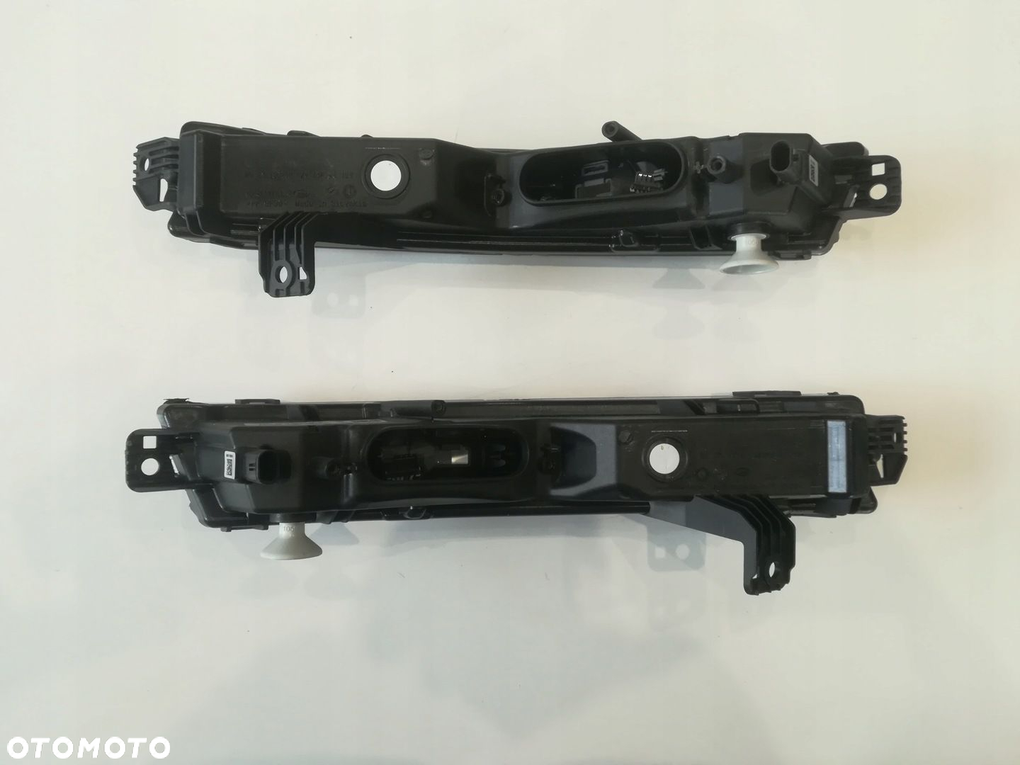 JAGUAR E PACE X540 HALOGEN LED DZIENNY NOWY ORG - 10