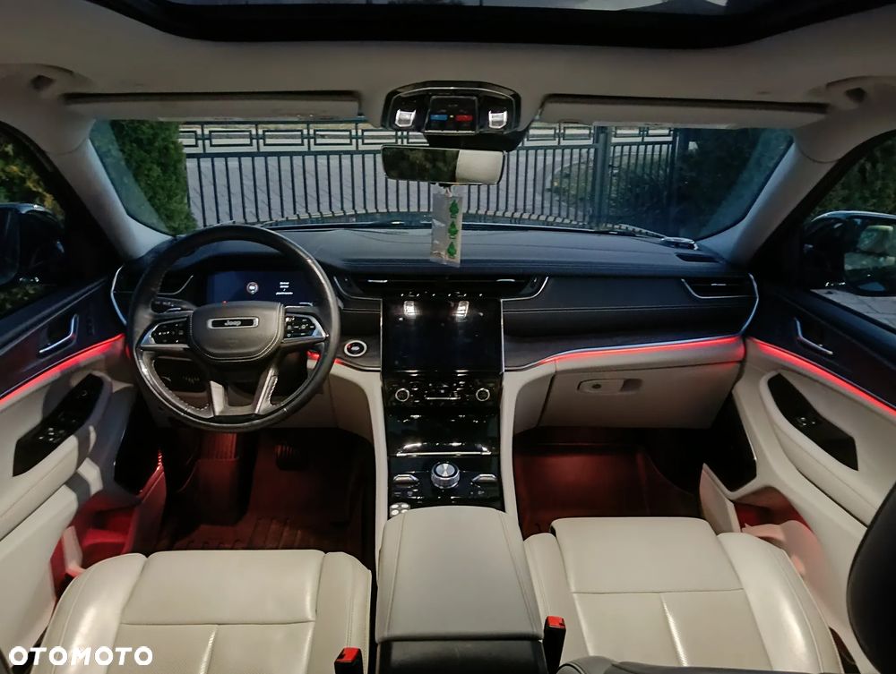 Jeep Grand Cherokee 5.7 V8 Overland - 16